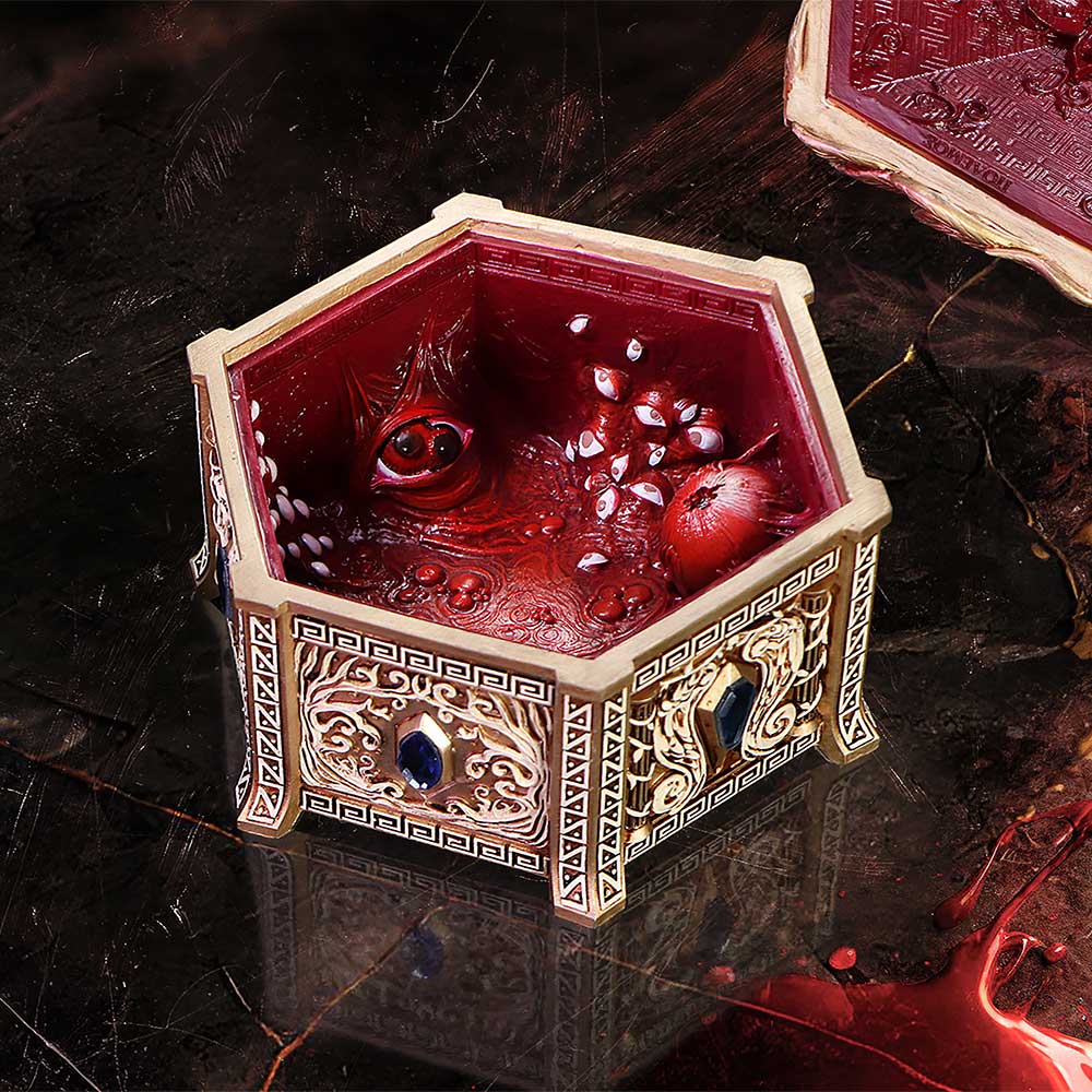 Pandora's Box trinket box - angle view showing lid detail