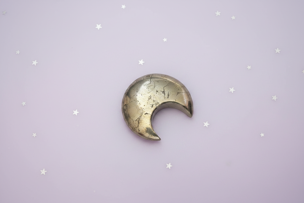 Pyrite Moon - offset, pale purple stars